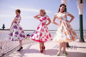 The Spinettes Vintage Trio On Brighton Bandstand In Floral Dresses