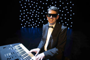 Rod Lounge Cocktail Pianist Orchestral Organ Smiling