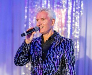 Brighton based Retro Pop & Classic Hits singer Peter Stanford performing live in East Sussex